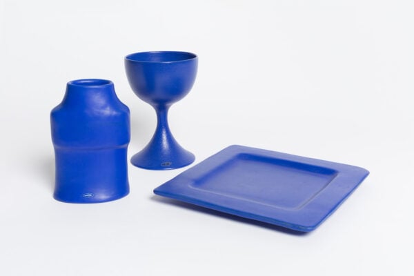 Ceramics in kobalt blue